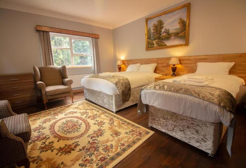 Семейный Номер, Westone Manor