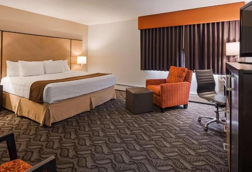 キングサイズベッドのデラックスルーム, Days Inn By Wyndham Airdrie