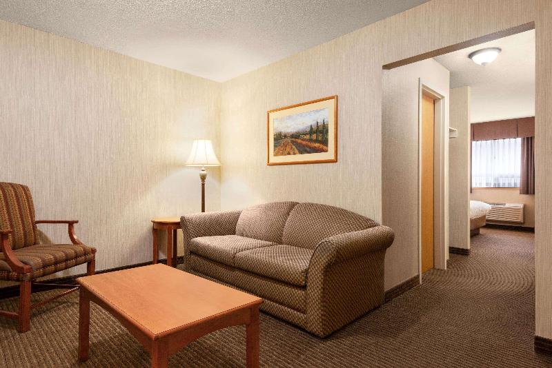 スーペリアースイート, Days Inn By Wyndham Swift Current