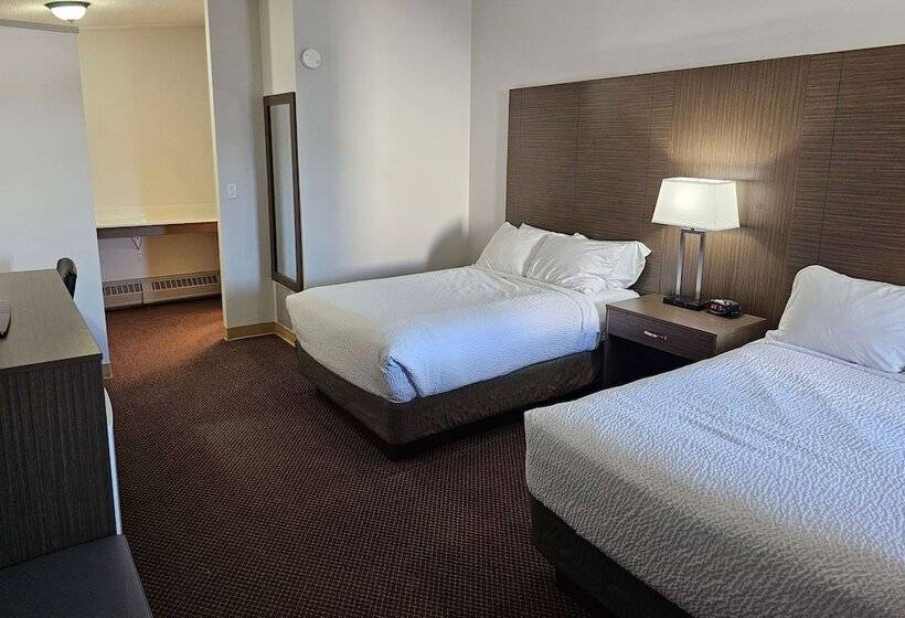 ２ダブルベッドのスタンダードルーム, Days Inn By Wyndham Swift Current