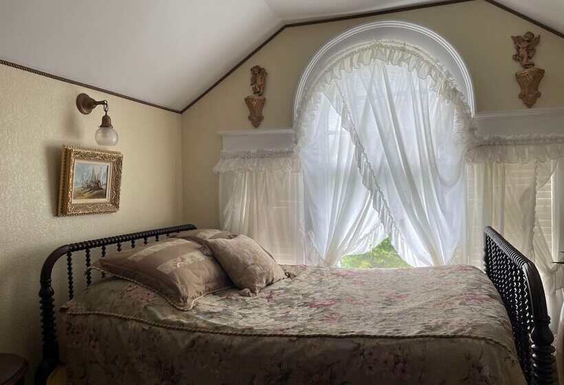 Номер Стандарт, Marshlands Inn