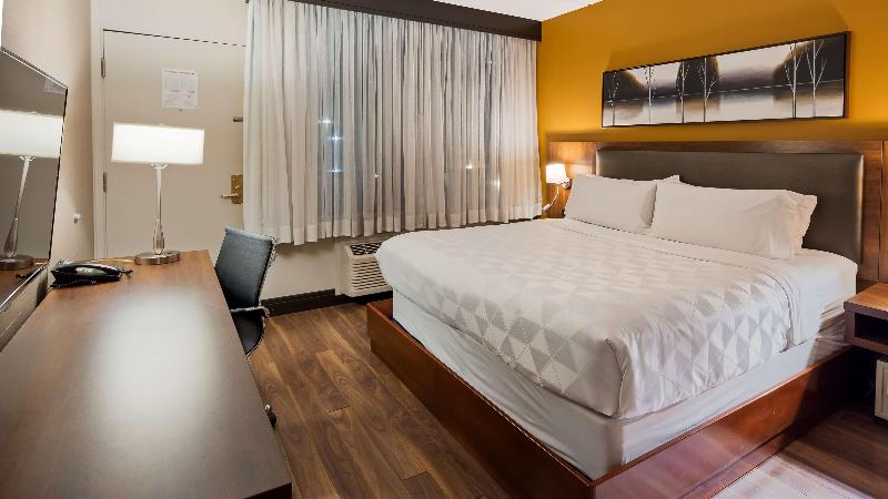 キングサイズベッドのスタンダードルーム, Radisson Hotel Montreal Airport