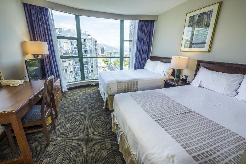 デラックススイート, Rosedale On Robson Suite