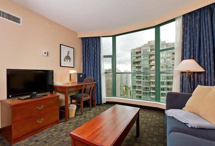 デラックススイート, Rosedale On Robson Suite