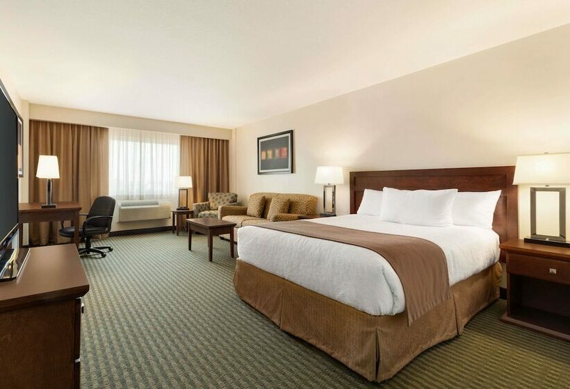 Номер бизнес-класса, Travelodge Hotel By Wyndham Weyburn