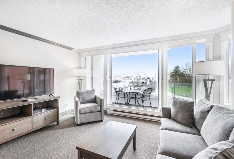 Люкс с Видом, Victoria Regent Waterfront Hotel & Suites