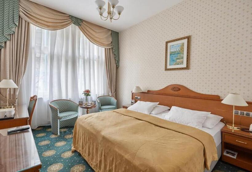 Апартаменты 3 Спальни, Romance