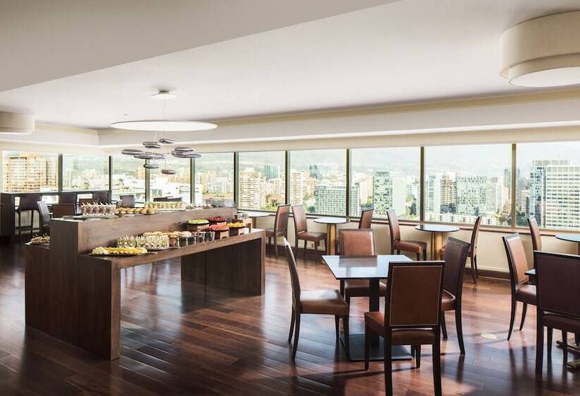 اتاق اجرایی, Santiago Marriott