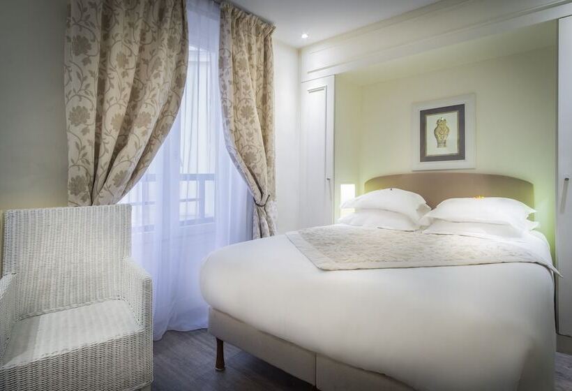 اتاق راحتی, Arcadie Montparnasse