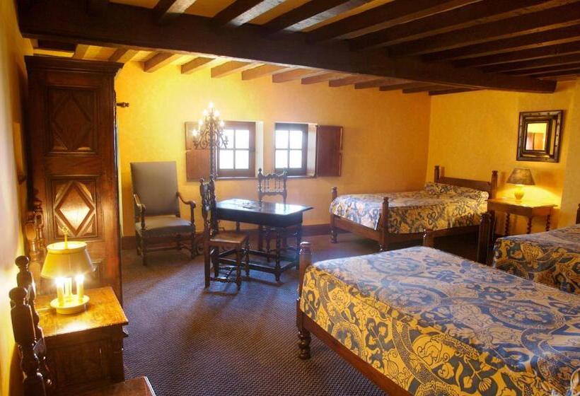 수피리어 트리플 룸, Hostellerie Du Vieux Perouges