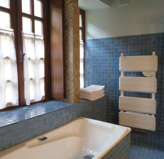 스탠다드 룸, Hostellerie Du Vieux Perouges