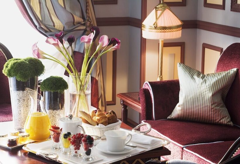 Полулюкс с Видом, Intercontinental Bordeaux Le Grand Hotel, An Ihg