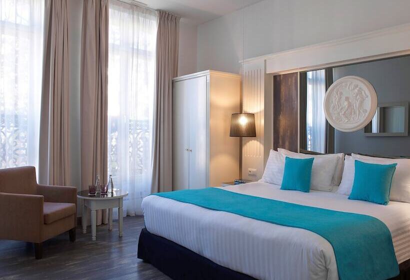 Quarto Premium, Paris Opera Affiliated By Melia