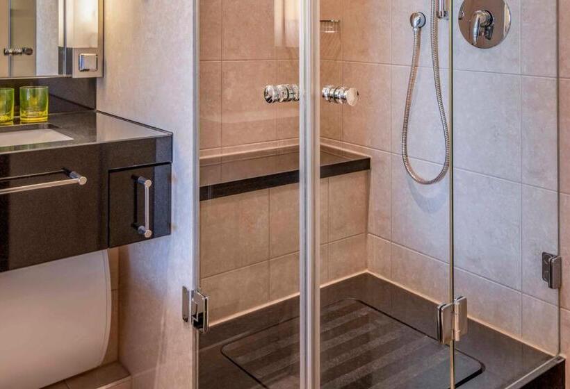 Номер Премиум, Four Points By Sheraton Munich Arabellapark
