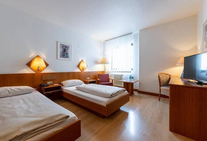 Номер Стандарт, Trip Inn Hotel Frankfurt Airport Rüsselsheim