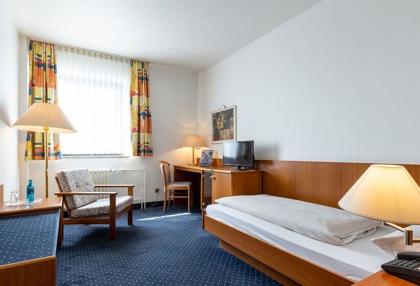 Номер Комфорт Индивидуальный, Trip Inn Hotel Frankfurt Airport Rüsselsheim