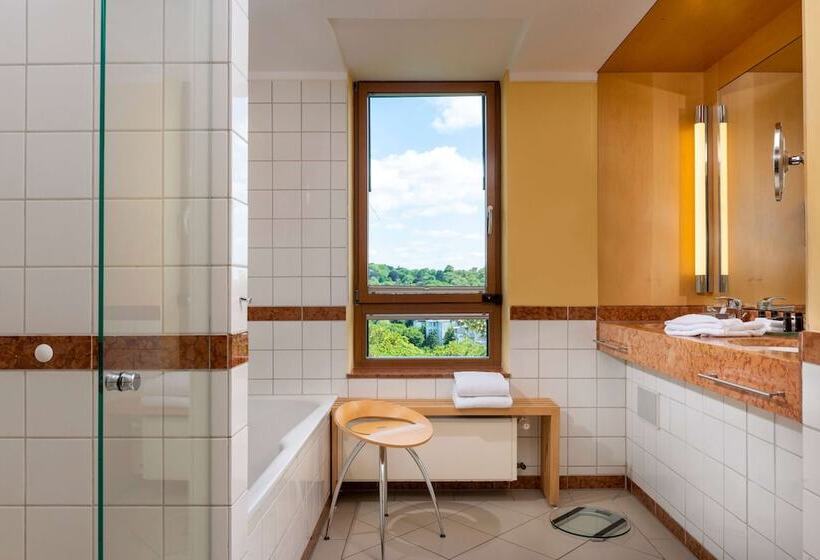 Номер Стандарт Адаптированный для Инвалидов, Vienna House By Wyndham Remarque Osnabrück