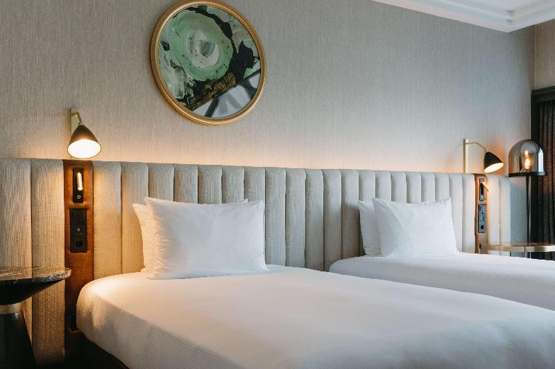 اتاق لوکس, Hilton Frankfurt City Centre
