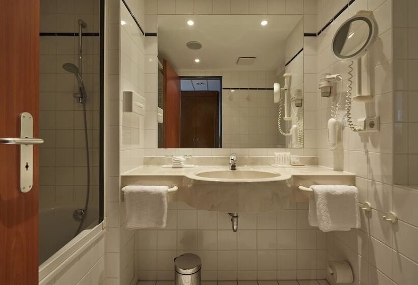 Номер Комфорт, H4 Hotel Kassel