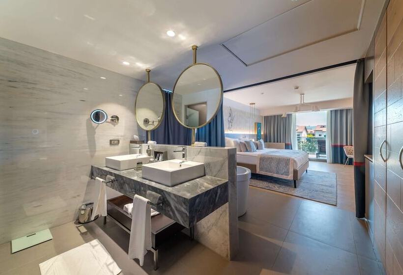 Полулюкс, Akra Fethiye The Residence Tui Blue Sensatori - Ultra All Inclusive - Adults Only