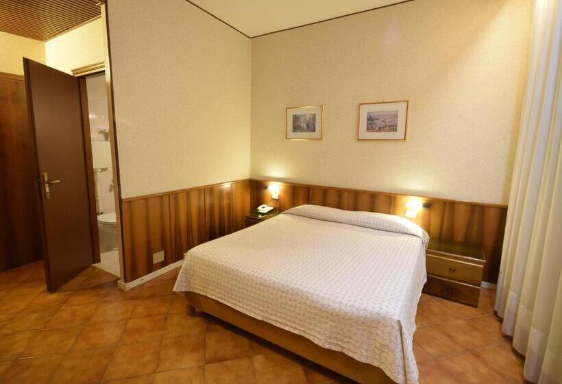 اتاق استاندارد سه نفره, Euromotel Croce Bianca