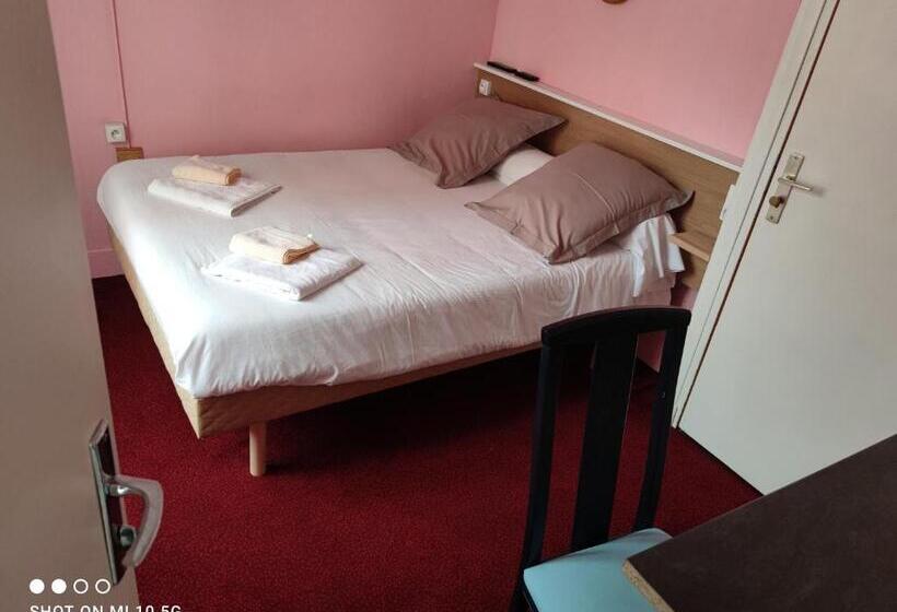 Chambre Standard, Du Rocher