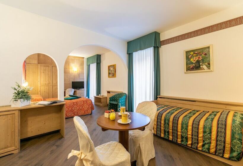 Четырехместный Номер Superior, G. Hotel Des Alpes