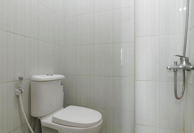 Номер Стандарт, Reddoorz Near Central Park Mall