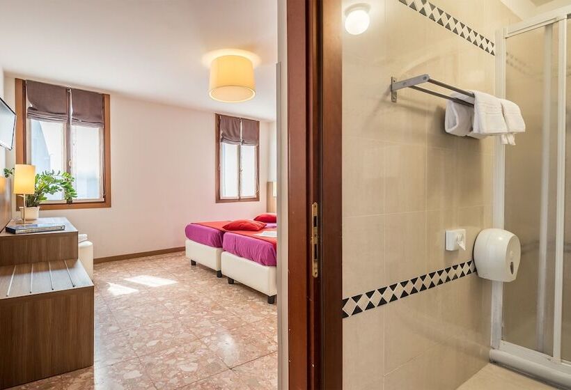 اتاق استاندارد, Il Moro Di Venezia