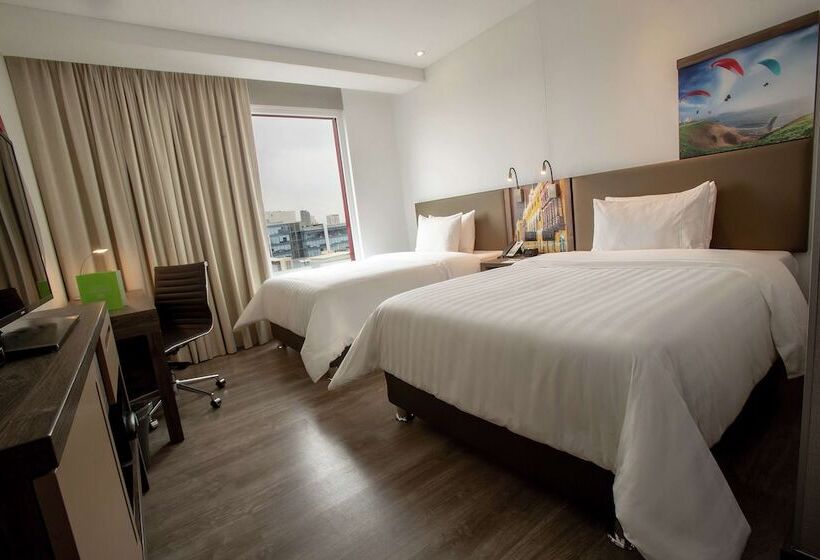 Номер Стандарт, Hampton By Hilton Lima San Isidro