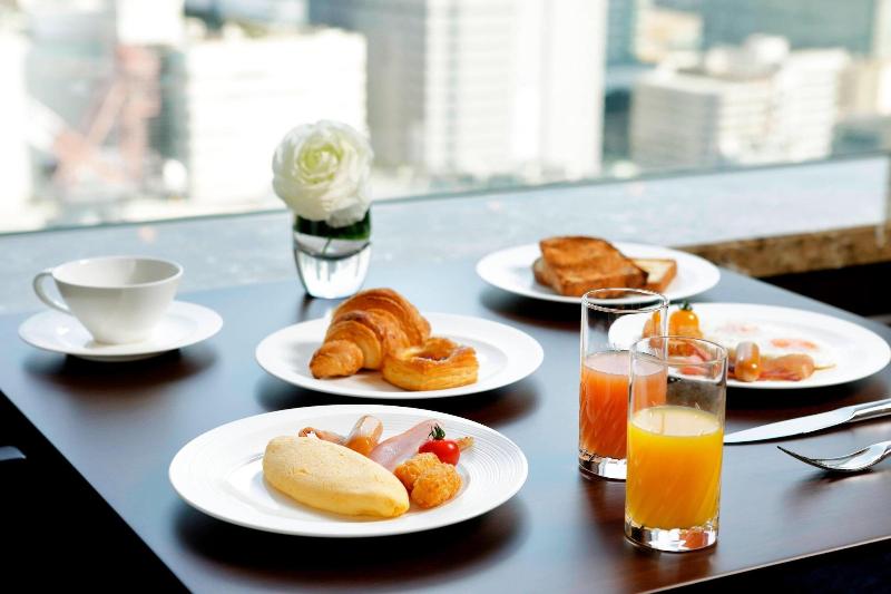 클럽 룸 킹침대, Yokohama Bay Sheraton  And Towers