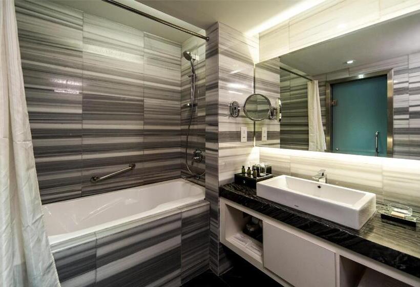 غرفة ديلوكس, Promenade Hotel Kota Kinabalu