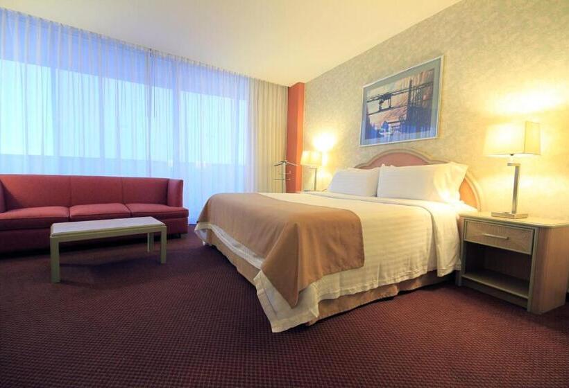 キングサイズベッドのスタンダードルーム, Holiday Inn Monterrey Parque Fundidora, An Ihg