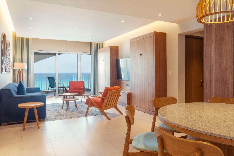 Suite cu Vedere la Mare, Hilton Cancun Mar Caribe