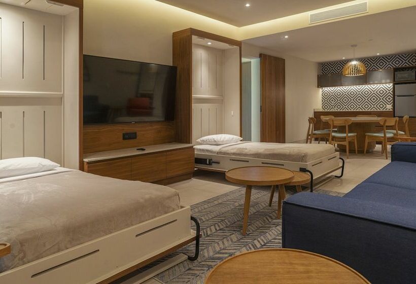Suite cu Vedere la Mare, Hilton Cancun Mar Caribe