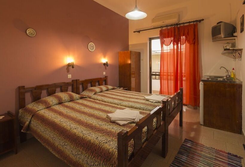 Номер Стандарт, Savas Rooms