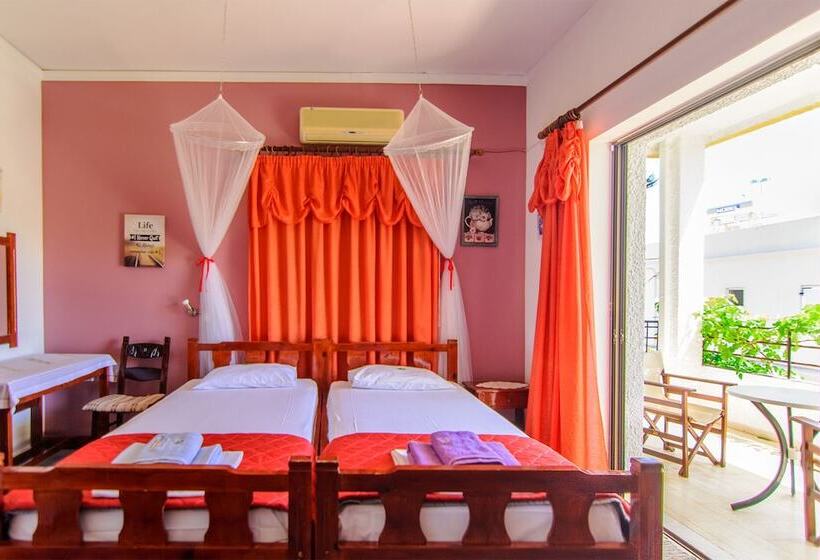 Номер Стандарт, Savas Rooms