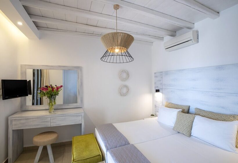 آپارتمان 1 خوابه با چشم‌انداز استخر, Tropicana Hotel , Suites & Villas Mykonos