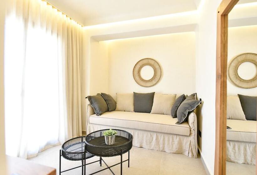 سوییت سوپریور با چشم‌انداز دریا, Tropicana Hotel , Suites & Villas Mykonos