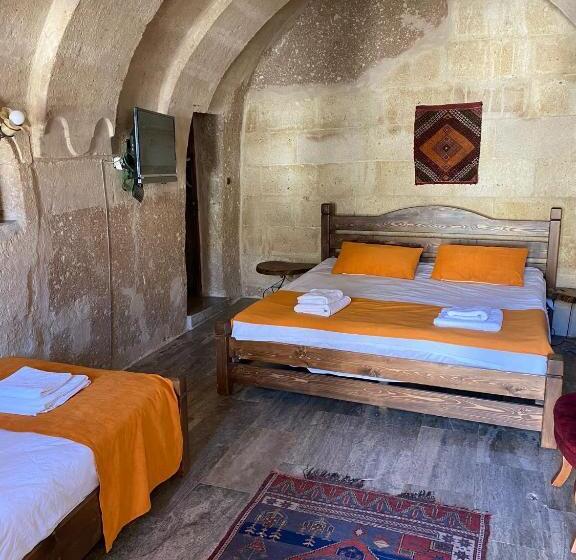 Quarto Triplo Comfort, Cappadocia Cave House