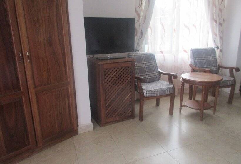 Single Deluxe Room, Sundown Carnival Lodge