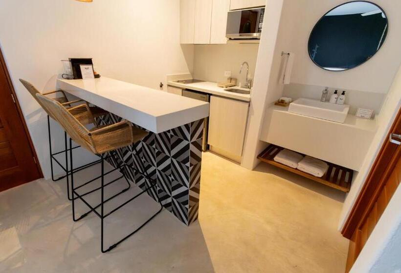 سوییت, Casa HX - Adults Only