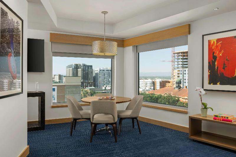 Люкс Superior, Drury Plaza Hotel Cape Girardeau Conference Center
