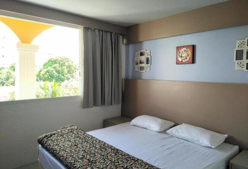 اتاق لوکس با چشم‌انداز شهر, In Phuket House