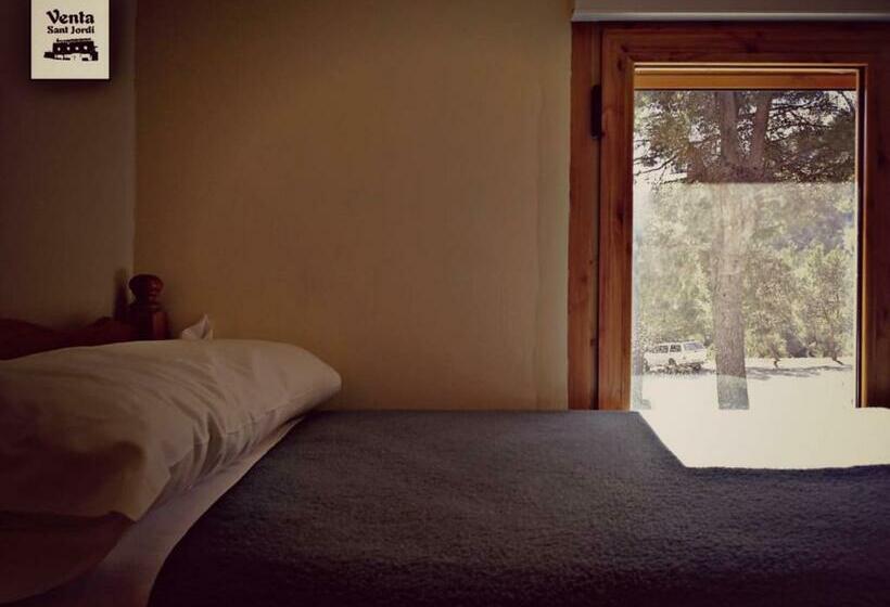 Апартаменты 4 Спальни, Hospedium Hotel Venta Sant Jordi