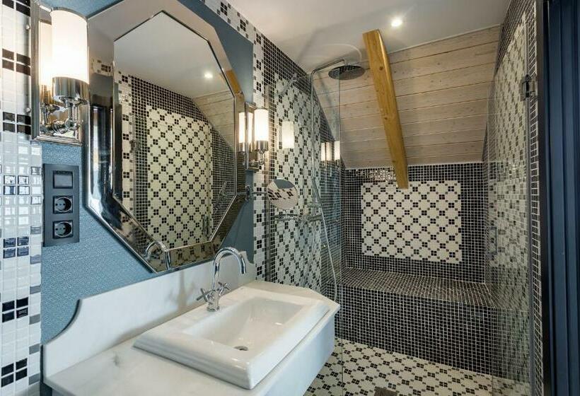اتاق لوکس, Room Mate Alba