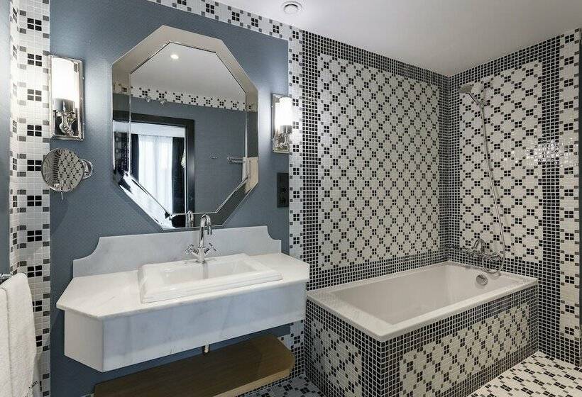 اتاق استاندارد, Room Mate Alba