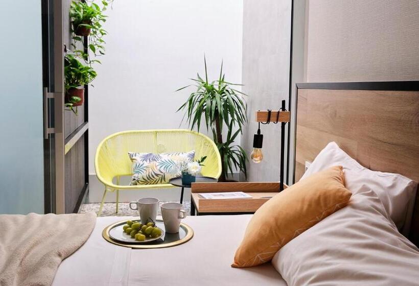 Standaardkamer aan de Binnenplaats, Sweet Sevilla Suites