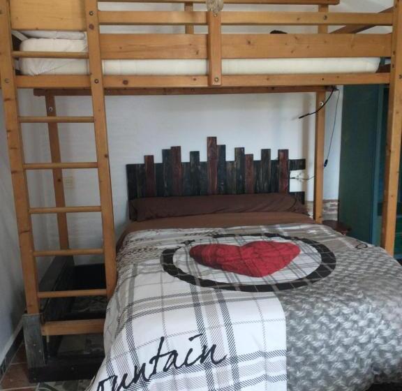 Quarto Economy, La Casona De La Luz