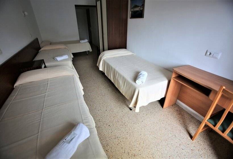 Семейный Номер, Hostel Costa Brava